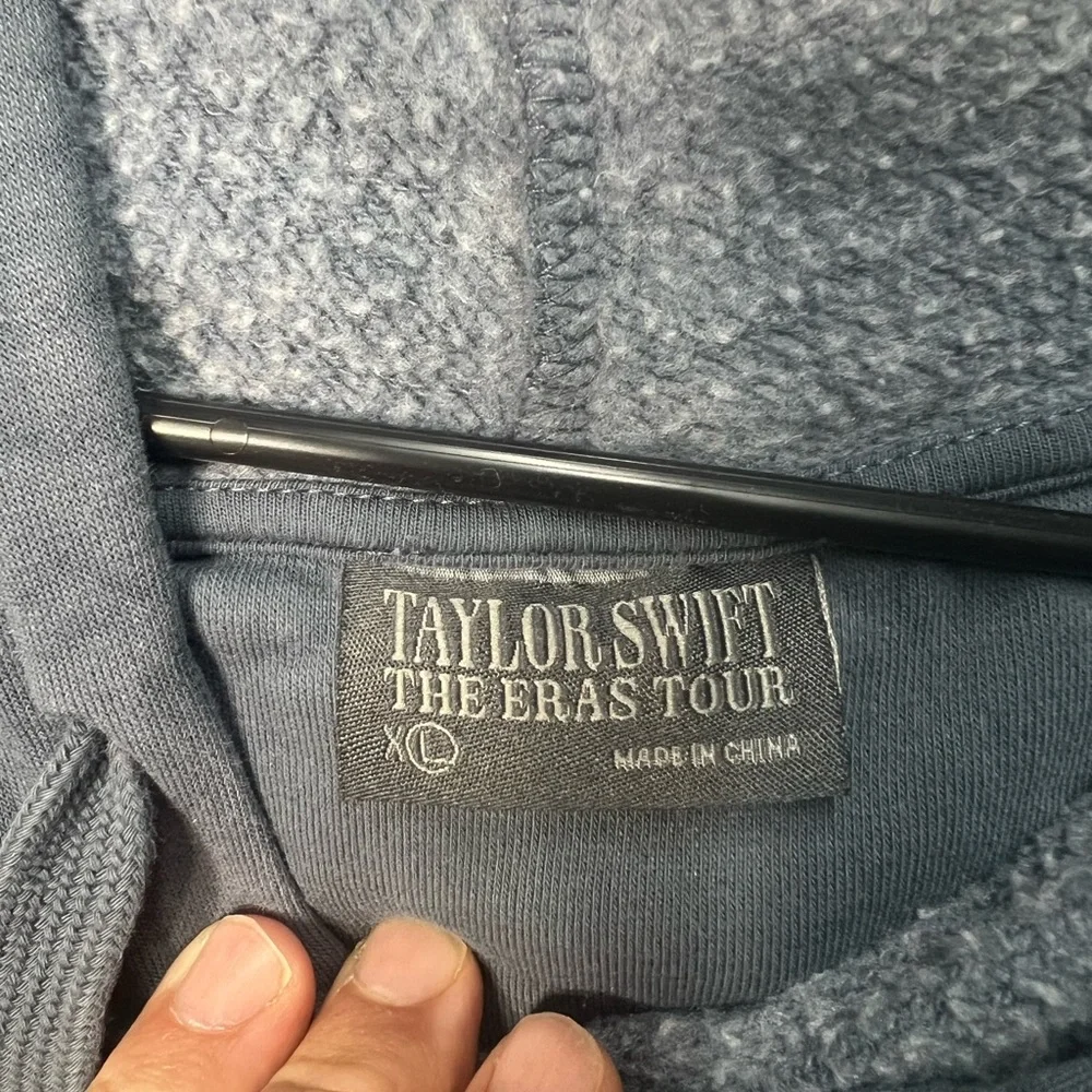 Taylor‎ Swift Blue Hoodie with Front Text and Drawstrings - Picture 3 of 6